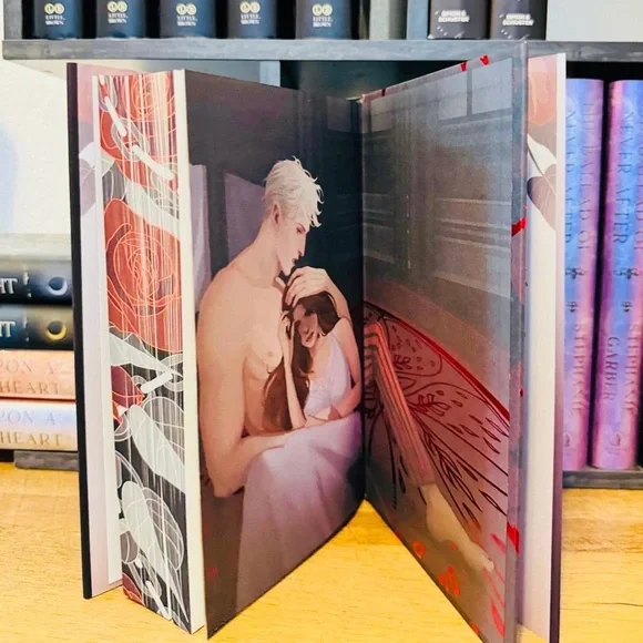 Fairyloot Exclusive Signed Edition Rose In Chains
by Julie Soto - Picture 6 of 12